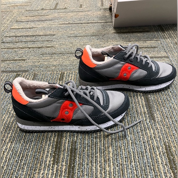 Saucony unisex Jazz Original running shoe - men’s 5, women’s 6.5/7 - Picture 2 of 6